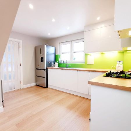 Modern And Spacious Double&King Bedrooms Both With Private Bathrooms Edinburgh Eksteriør bilde