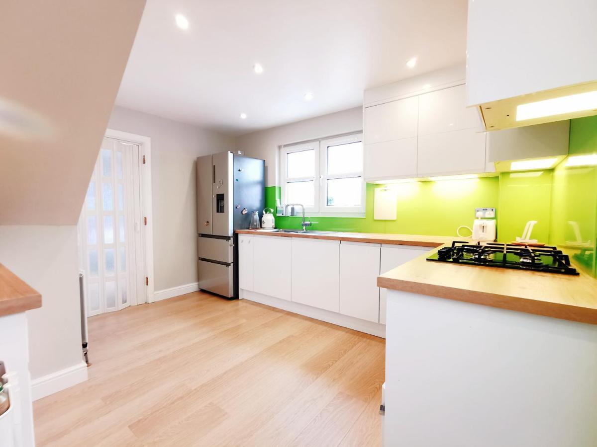 Modern And Spacious Double&King Bedrooms Both With Private Bathrooms Edinburgh Eksteriør bilde