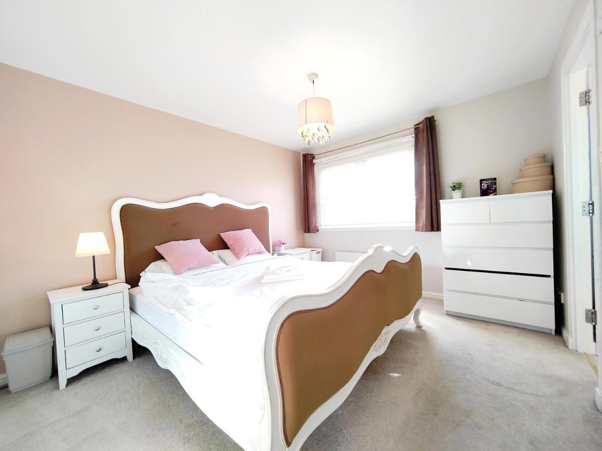 Modern And Spacious Double&King Bedrooms Both With Private Bathrooms Edinburgh Eksteriør bilde